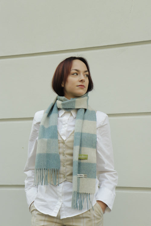 Deluxe wool scarf