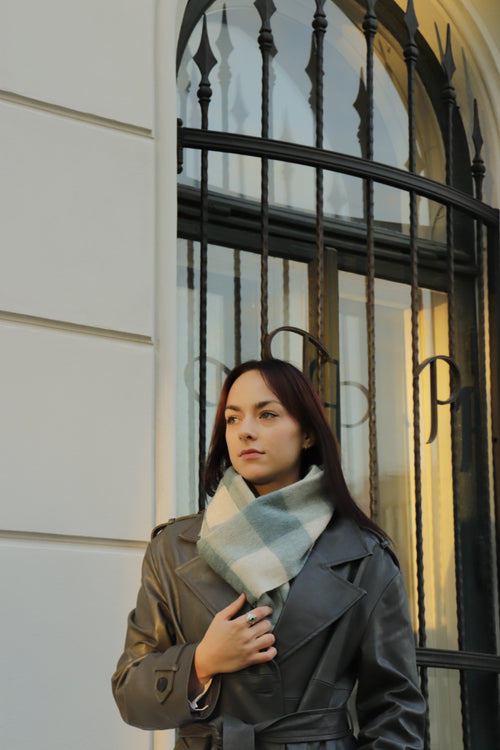 Deluxe wool scarf